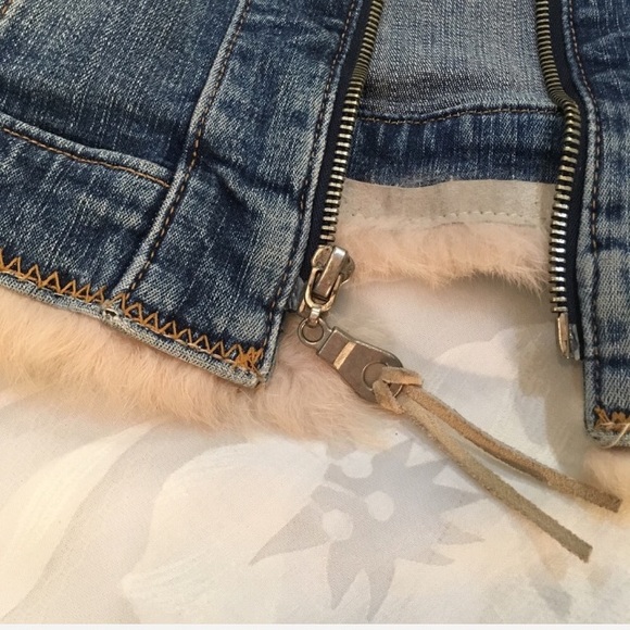 Allen B. Blue Jean Denim Vest With Fur Accents - Picture 3 of 4